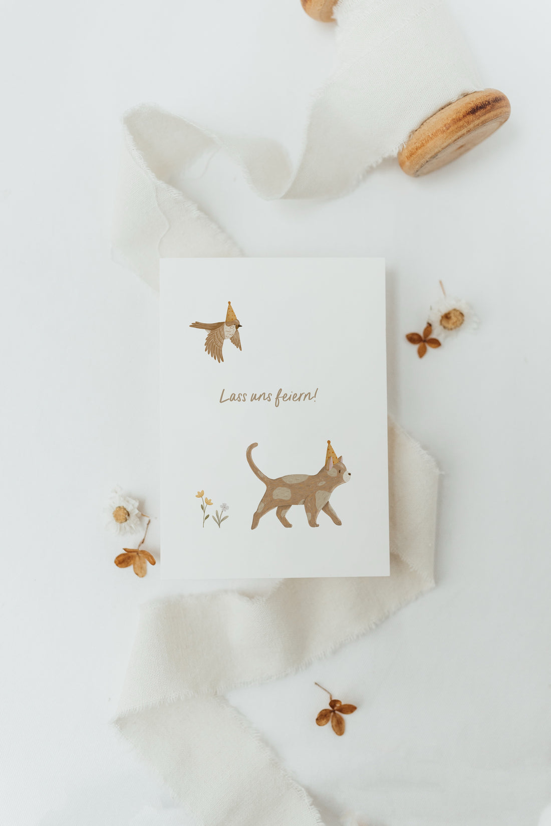 Postkarte Lass uns feiern - Katze & Spatz - A6