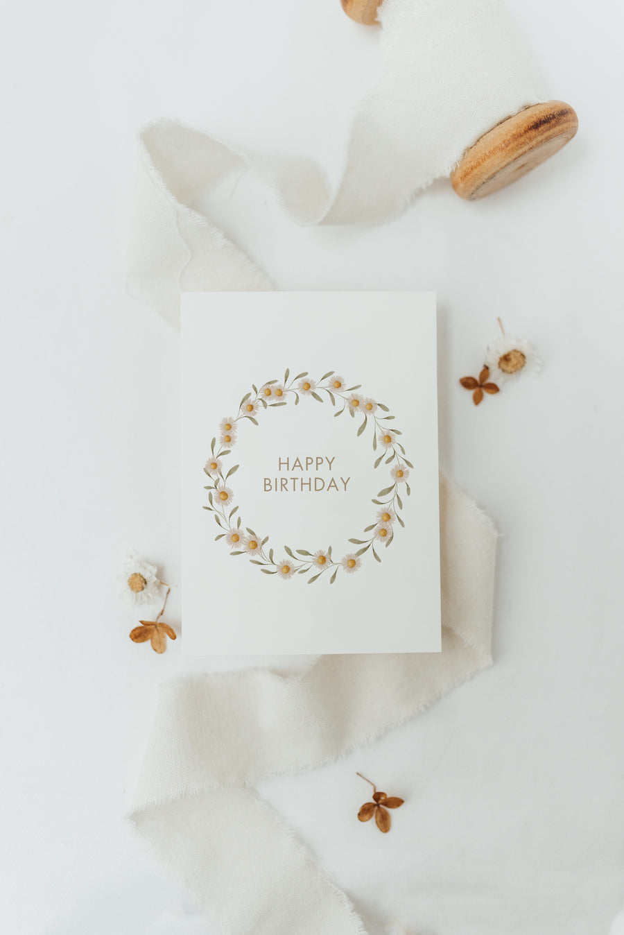 Postkarte happy birthday - Blumenkranz - A6